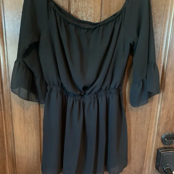 Black Romper - Picture 2 of 3